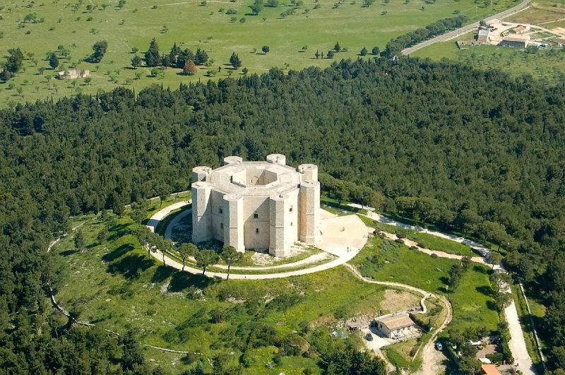 DSC_6483 Castel del Monte.JPG - Castel del Monte